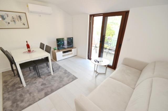 Nikola Lux Apartments Muo Buitenkant foto